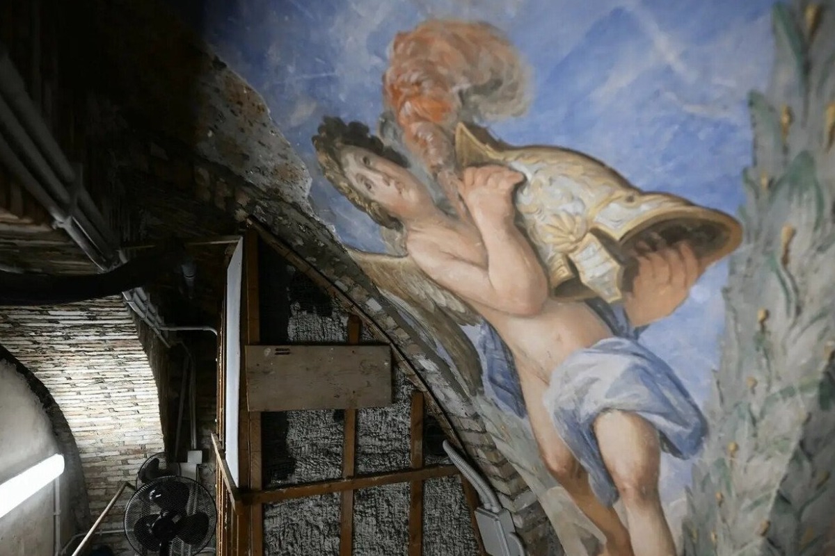 Ανακαλύφθηκαν κρυμμένες τοιχογραφίες του 17ου αιώνα σε βίλα της Ρώμης – Τυχαίο εύρημα από ηλεκτρολόγο