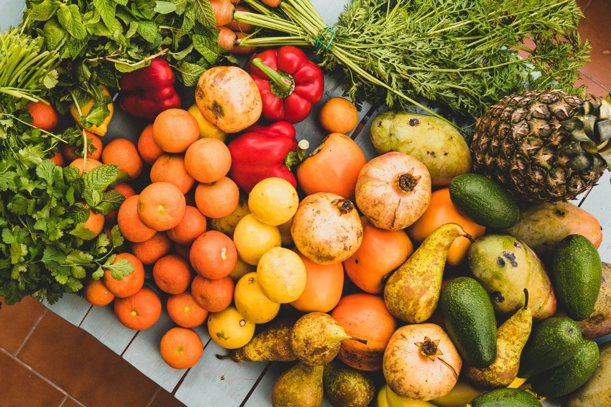 Τα δυο φρούτα που περιέχουν φισετίνη, την αντιγηραντική ουσία που κάνει θαύματα