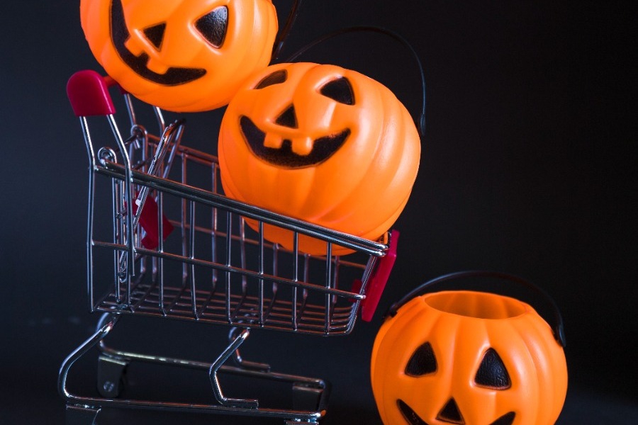 Explainer: Πόσα χρήματα ξοδεύουν οι Αμερικανοί στο Halloween;
