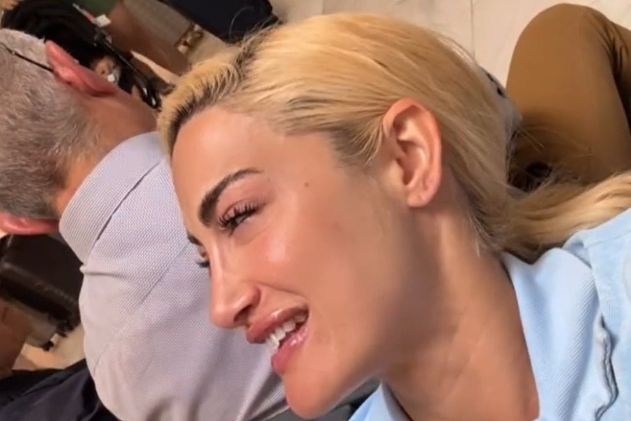 Η Ιωάννα Τούνη απαντά για τα ενσταντανέ με τον Στάθη Σχίζα στα στενά της Μυκόνου