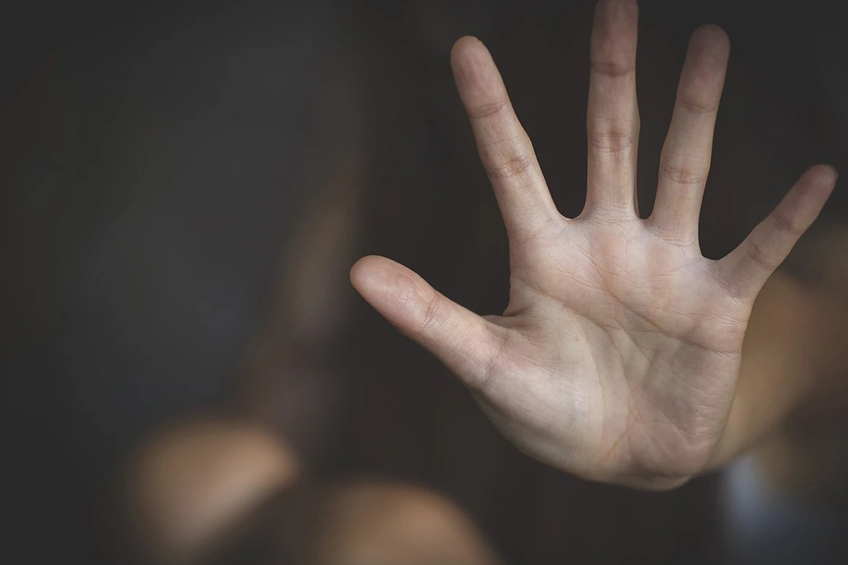 Σοβαρό επεισόδιο ενδοοικογενειακής βίας στην Εύβοια: Ανδρας «γνώριμος» των Αρχών ξυλοκόπησε άγρια τη σύζυγό του