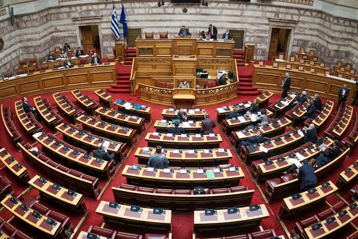 Ανασχηματισμός ‑ Live: Όλη η λίστα με τις αλλαγές στα Υπουργεία ‑ Ποιοι μένουν στη θέση τους