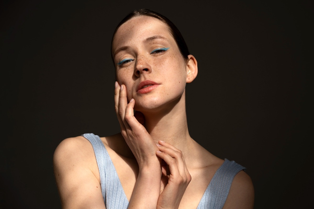 Έχεις λιπαρό δέρμα; Αυτά τα 5 λάθη το κάνουν ακόμα χειρότερο