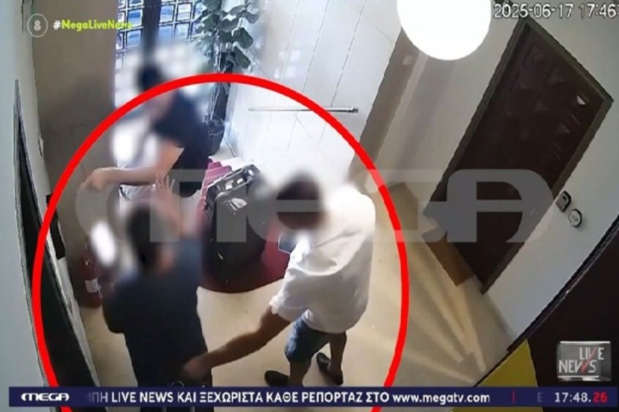 Θησείο: Βίντεο ντοκουμέντο από τη στιγμή που πορτοφολάδες κλέβουν τουρίστες