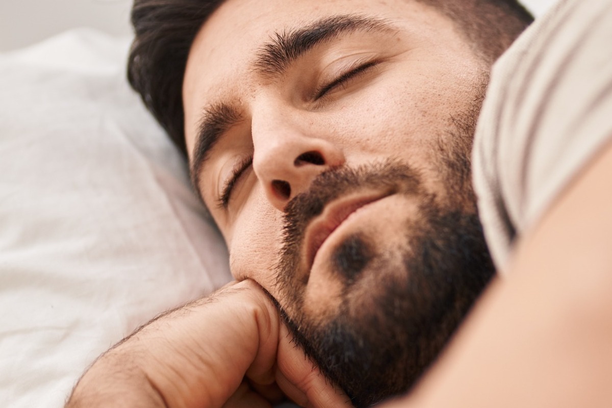 Μελατονίνη: Είναι όντως το μυστικό για καλύτερο ύπνο; Τι προειδοποιεί ο γιατρός