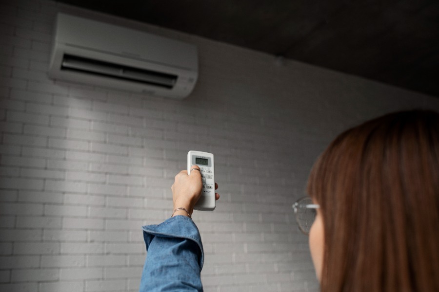 Η απλή κίνηση που κάνει το air condition να δουλεύει καλύτερα