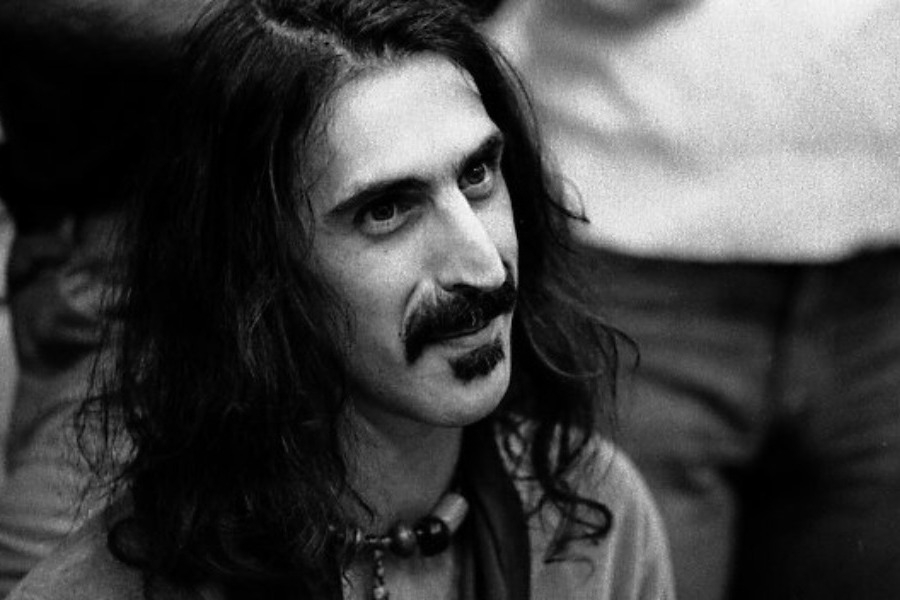 10 ροκ αποφθέγματα του αξεπέραστου Frank Zappa