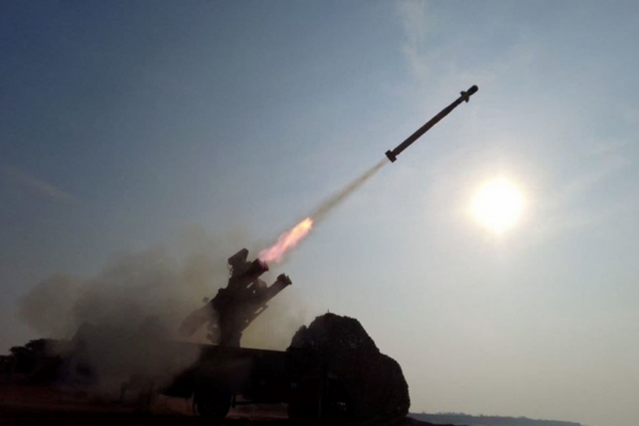 Κατάρ: Καρέ καρέ η πτώση βαλλιστικού πυραύλου του Ιράν σε κατοικημένη περιοχή