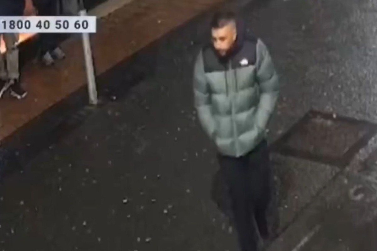 Ιρλανδία: Στη δημοσιότητα βίντεο από επίθεση αγνώστου σε γυναίκα ‑ Τη χτύπησε και εξαφανίστηκε