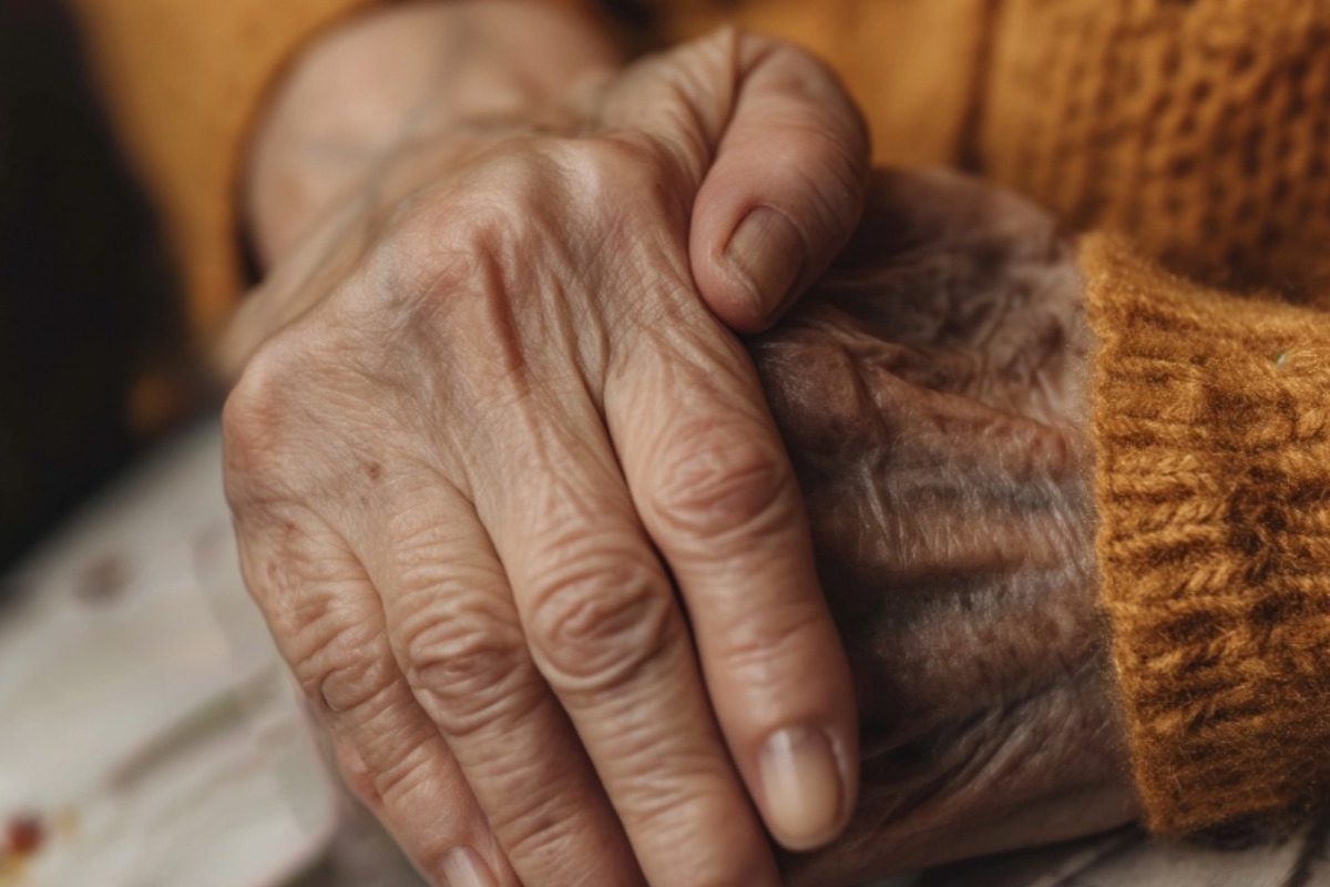 1 στους 4 Έλληνες είναι άνω των 65: Ποιος θα φροντίζει τους ηλικιωμένους τα επόμενα χρόνια;