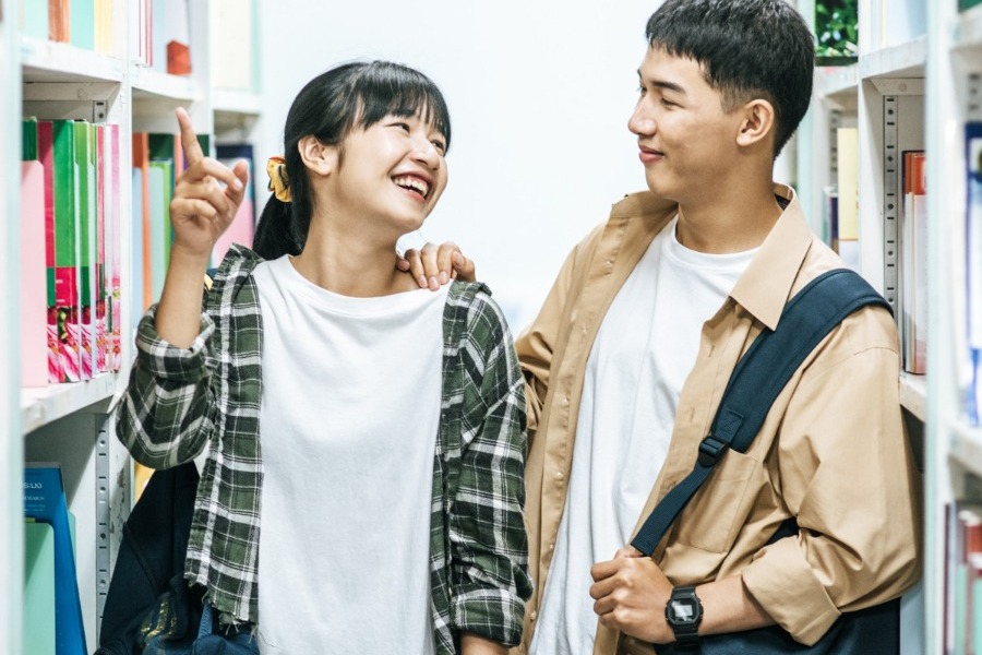 Μοιάζουν κανονικά, αλλά δεν είναι: Tα γυαλιά που σε κάνουν αριστούχο