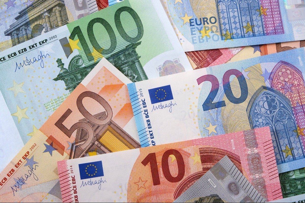Έκτακτο επίδομα παιδιού έως €900: Αυτοί είναι οι δικαιούχοι ‑ Πώς και πόσα θα πάρουν