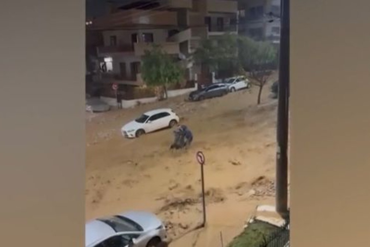 Παράσυρση ηλικιωμένης στη Γλυφάδα: Σπαρακτικό κλάμα παιδιού ‑ «Πού πάει η μαμά;»