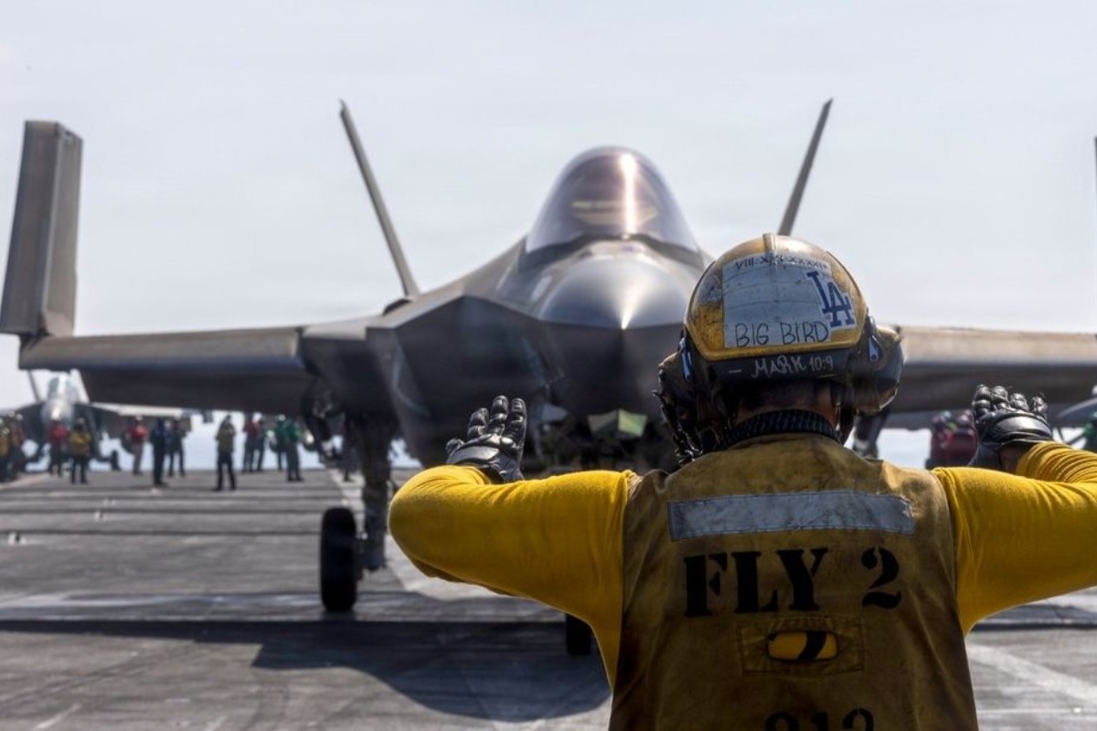 Περσικός: Έκτακτη προσγείωση για F‑35 ‑ Χτυπήθηκε από ιρανικό πύραυλο