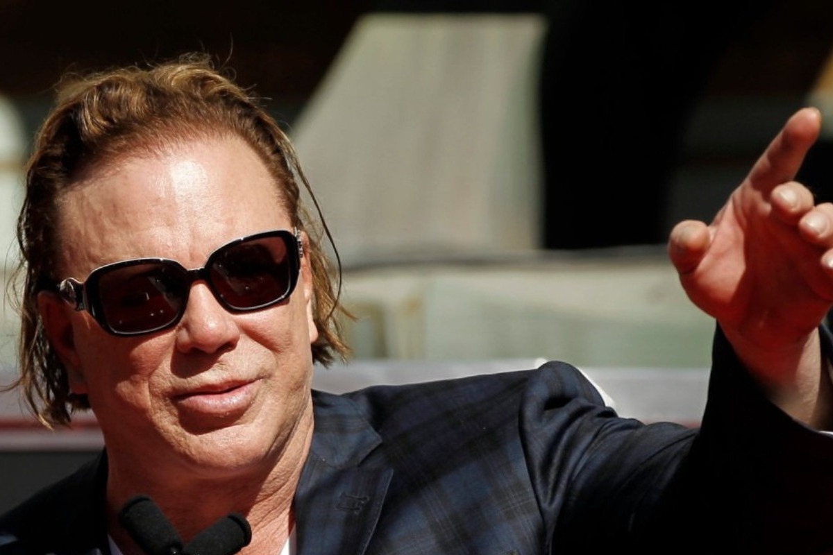 Ο Μίκι Ρουρκ «σπάει» τη σιωπή του μετά την έξωση από το σπίτι του ‑ «Οι συνθήκες ήταν άθλιες»