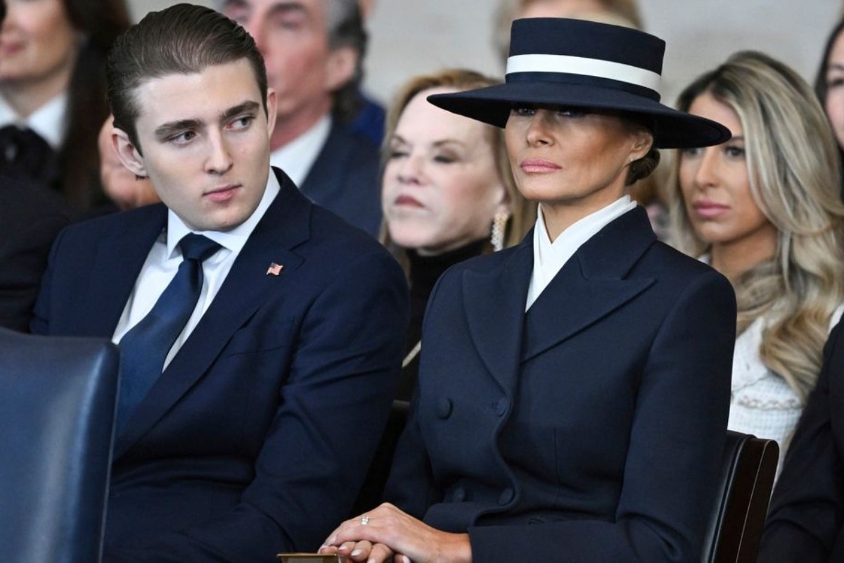 «Αστραψε και βρόντηξε» η Μελάνια σε μοντέλα ‑ υποψήφιες «νύφες» που φωτογράφιζαν κρυφά τον γιο της Μπάρον