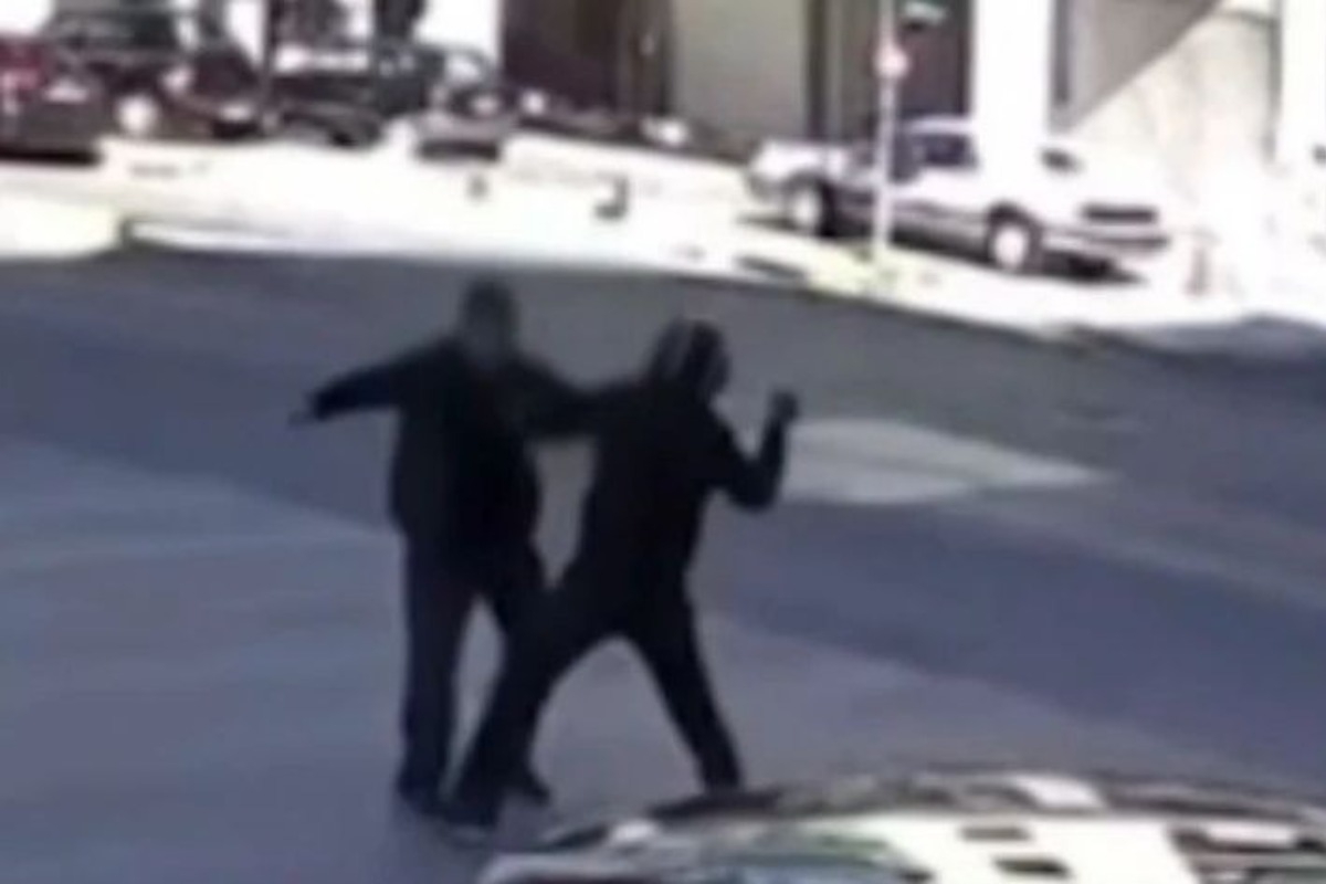 Πατήσια: 70χρονος οδηγός επιτέθηκε με μαχαίρι σε 51χρονο διανομέα για την προτεραιότητα