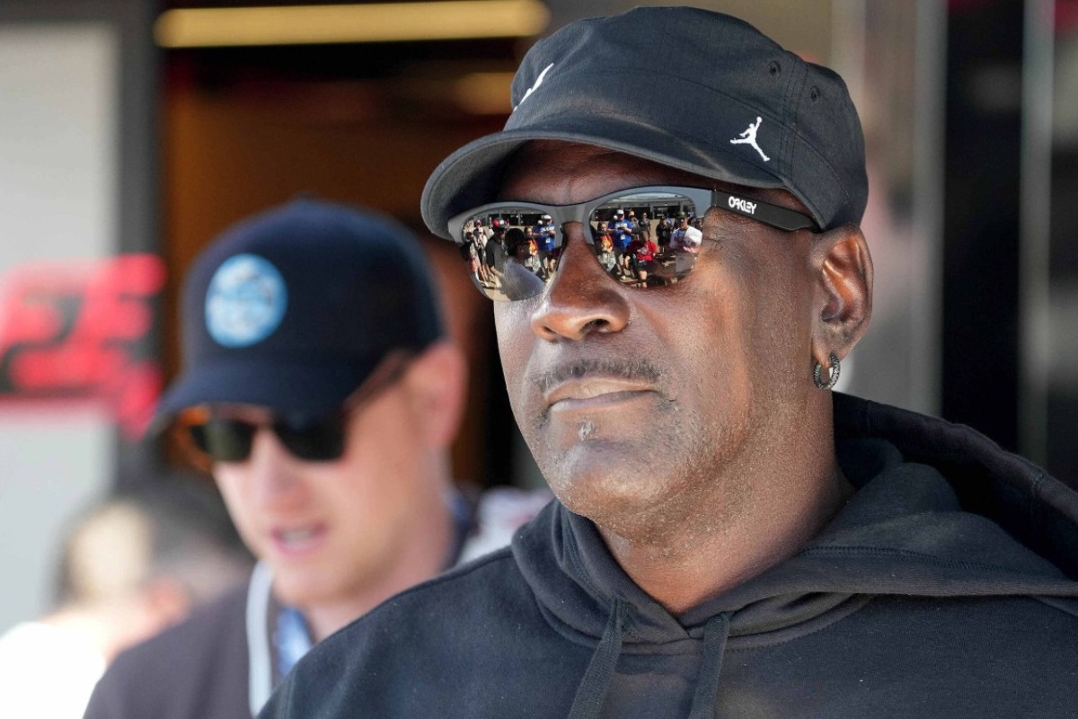 Στη Μύκονο ο Michael Jordan: Δείτε βίντεο από την άφιξη του ιδιωτικού jet του μπασκετμπολίστα