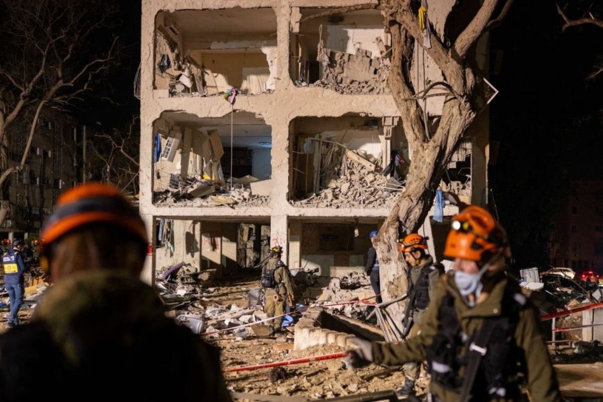 Ισραήλ: Η στιγμή που ιρανικός πύραυλος χτυπάει κατοικία στο Αράντ ‑ Σκληρές εικόνες