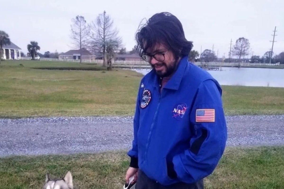 Νεκρός και 12ος επιστήμονας στις ΗΠΑ: Κάηκε μέσα στο Tesla του