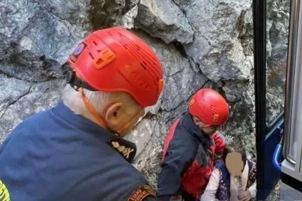 Καλάβρυτα: Και παιδιά ανάμεσα στους εγκλωβισμένους στον Οδοντωτό ‑ Θα αποζημιωθούν οι επιβάτες