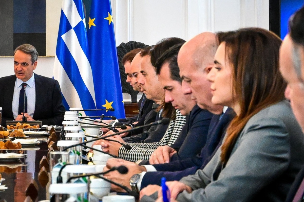 Ποια είναι τα χειρότερα σενάρια για την οικονομία που εξετάζει η κυβέρνηση λόγω Μέσης Ανατολής