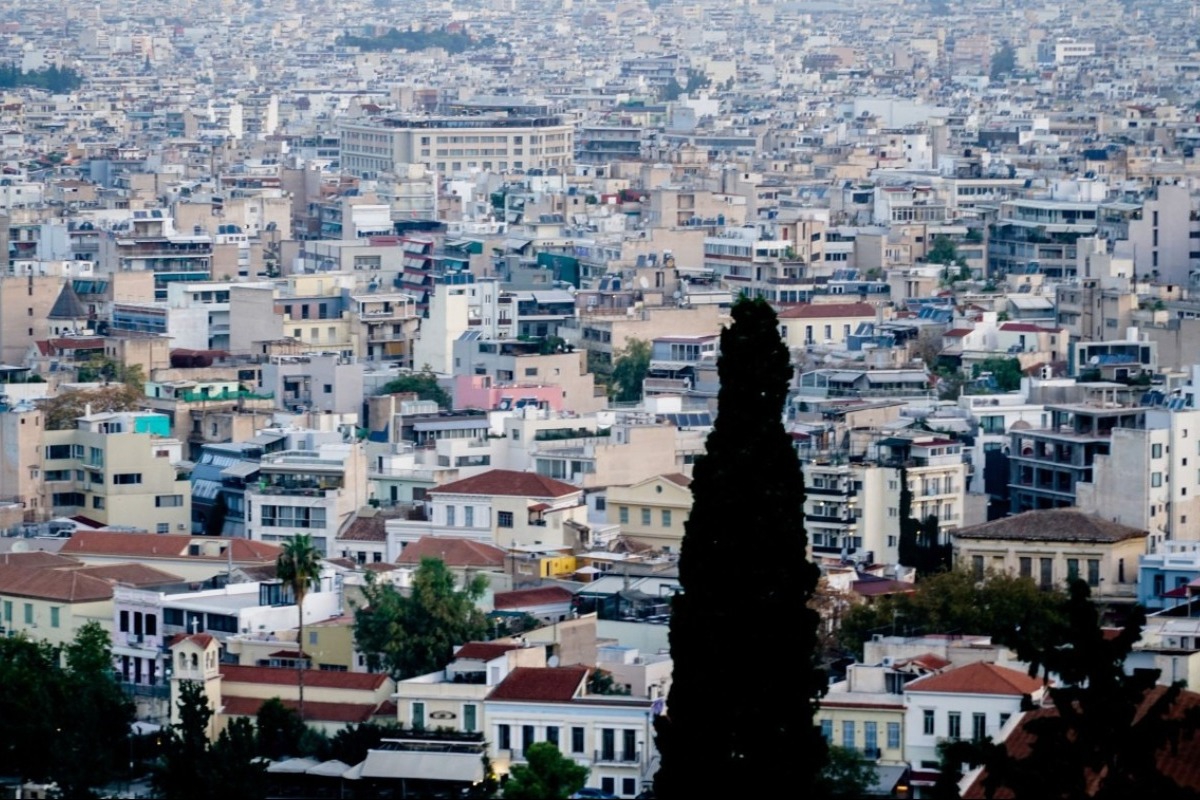 Ανακαινίζω 2026: Από αύριο οι βεβαιώσεις επιλεξιμότητας ‑ Ποιοι θα λάβουν επιδότηση έως 36.000 ευρώ