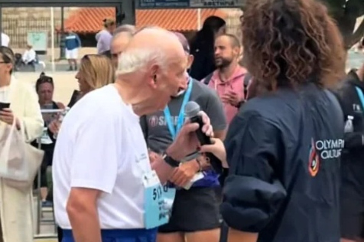 88χρονος έτρεξε σε αγώνα και συγκίνησε: «Σκεφτόμουν τη γυναίκα μου που έφυγε πριν από 6 μήνες»