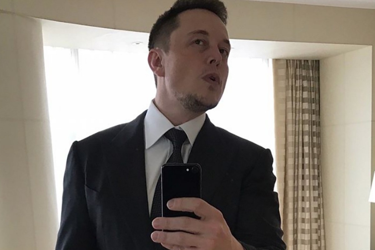 Μασκ στο Νταβός: «Σύντομα τα ρομπότ θα υπερτερούν αριθμητικά των ανθρώπων» ‑ Το «καρφί» για Τραμπ