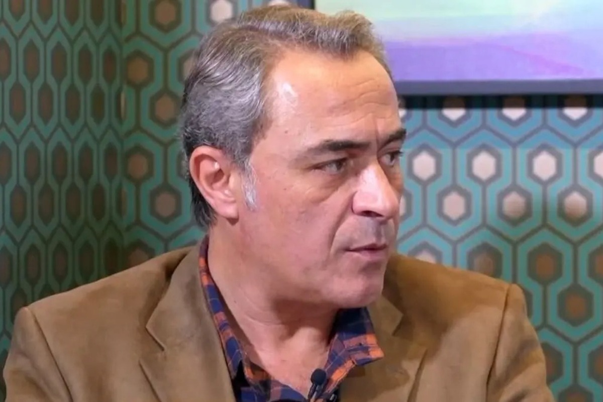 Θανάσης Κουρλαμπάς: «Έχω μετανιώσει για συμπεριφορές, έχω υπάρξει άδικος σε συνεργασίες»