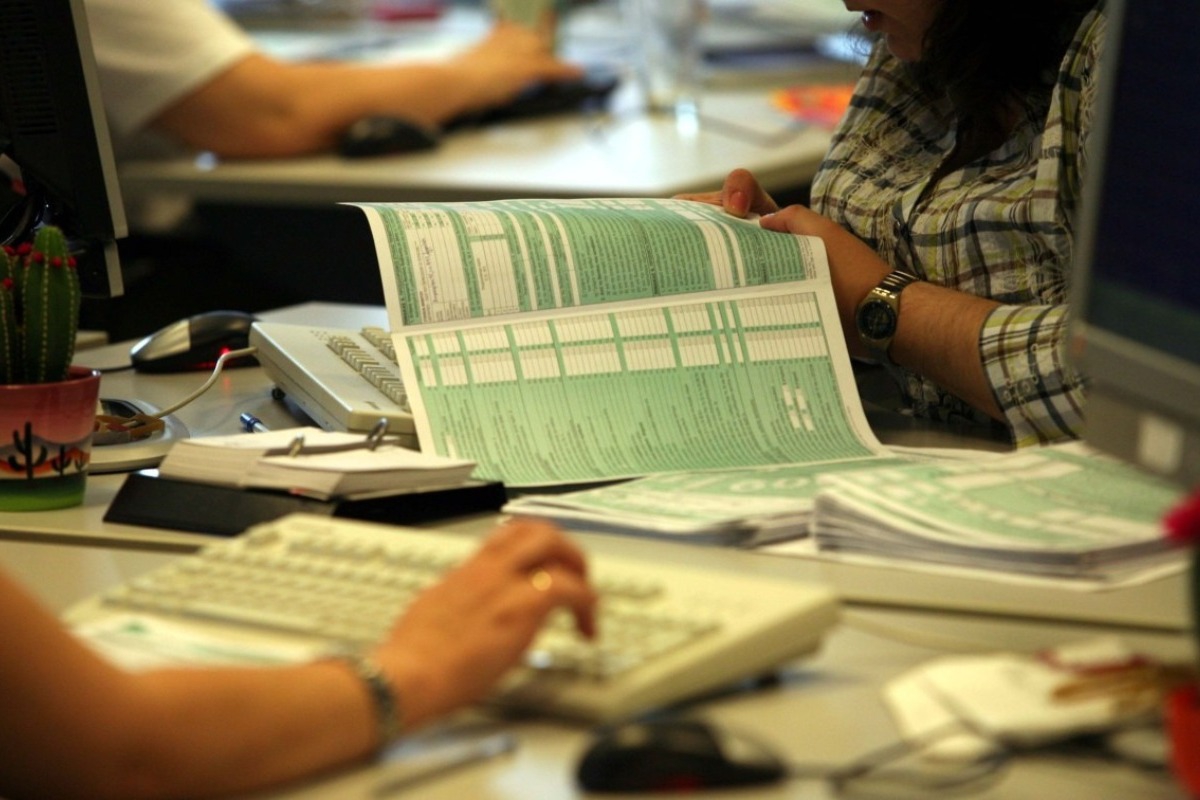 Φορολογικές δηλώσεις 2026: Aυτόματη οριστικοποίηση σήμερα ‑ Πώς θα αποφύγετε λάθη και πρόστιμα