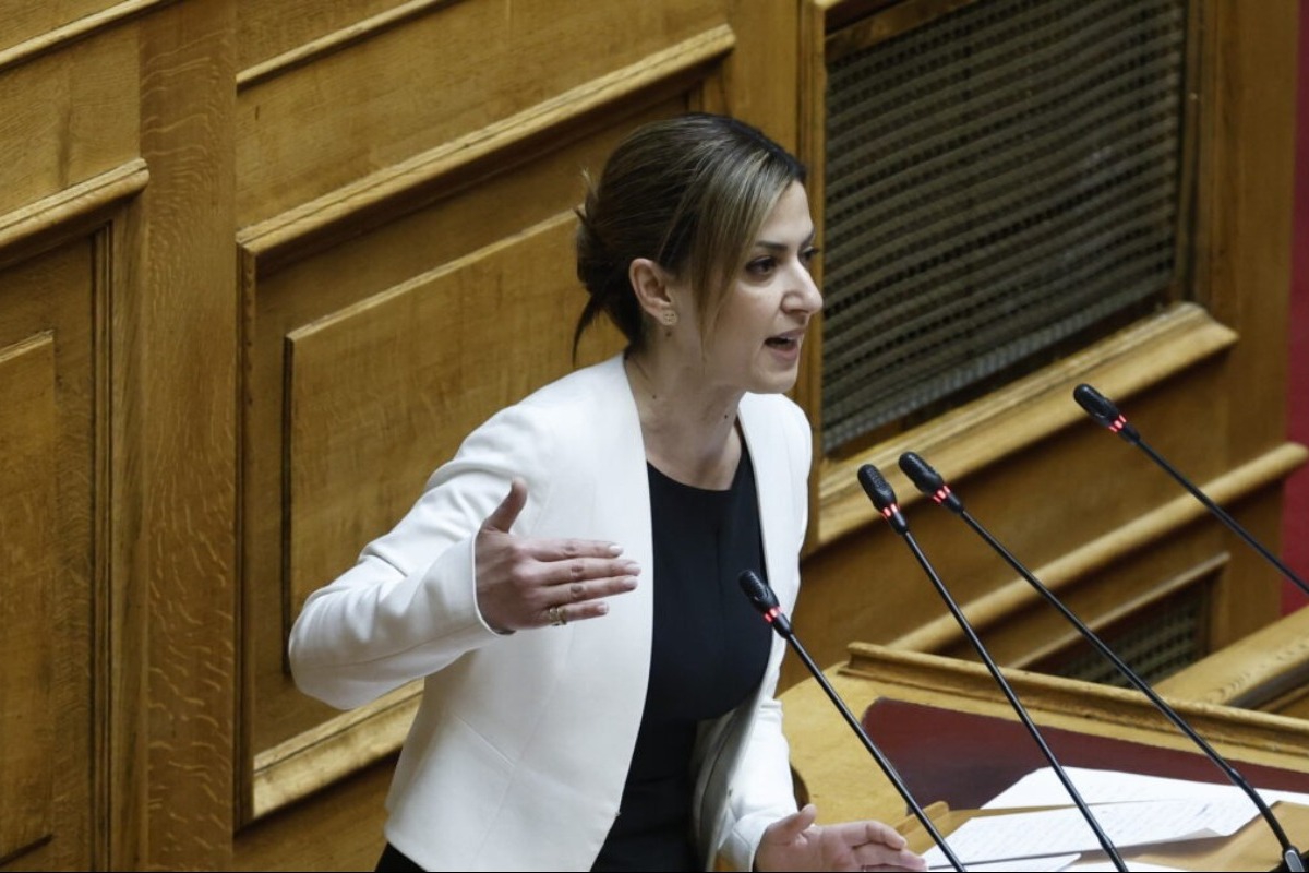 Αδιαθεσία αισθάνθηκε η Ειρήνη Αγαπηδάκη στη Βουλή