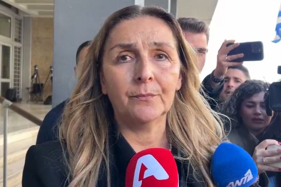 Αλκης Καμπανός: «Εκτίω τη δική μου ποινή – ισόβια στον πόνο» ‑ Η μητέρα του στο Εφετείο