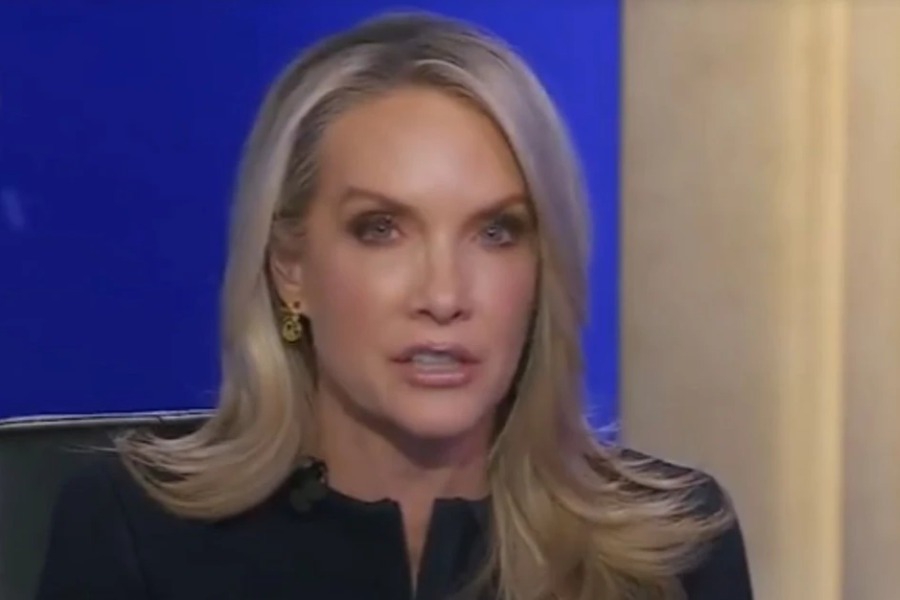 «Είσαι ακόμα πιο όμορφη»: Η αμηχανία από κομπλιμέντο του Τραμπ σε παρουσιάστρια on air