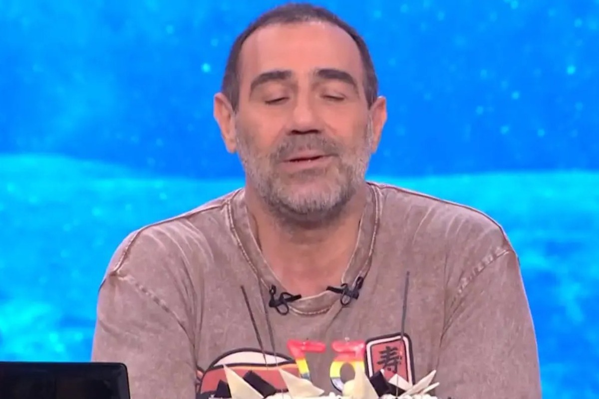 Γενέθλια στον αέρα για τον Αντώνη Κανάκη