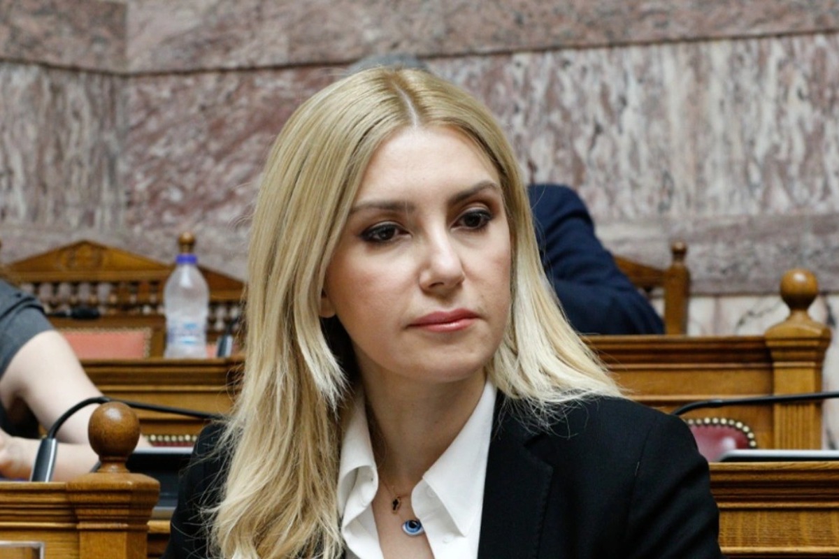 Η Αραμπατζή ζητά σύσταση προανακριτικής επιτροπής για να αποδείξει την αθωότητά της για τον ΟΠΕΚΕΠΕ