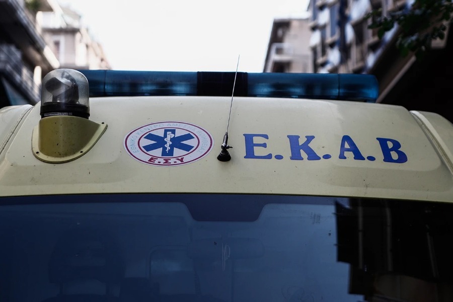 Τραγωδία στον Πειραιά: Νεκρή 24χρονη που έπεσε από τον 7ο όροφο πολυκατοικίας