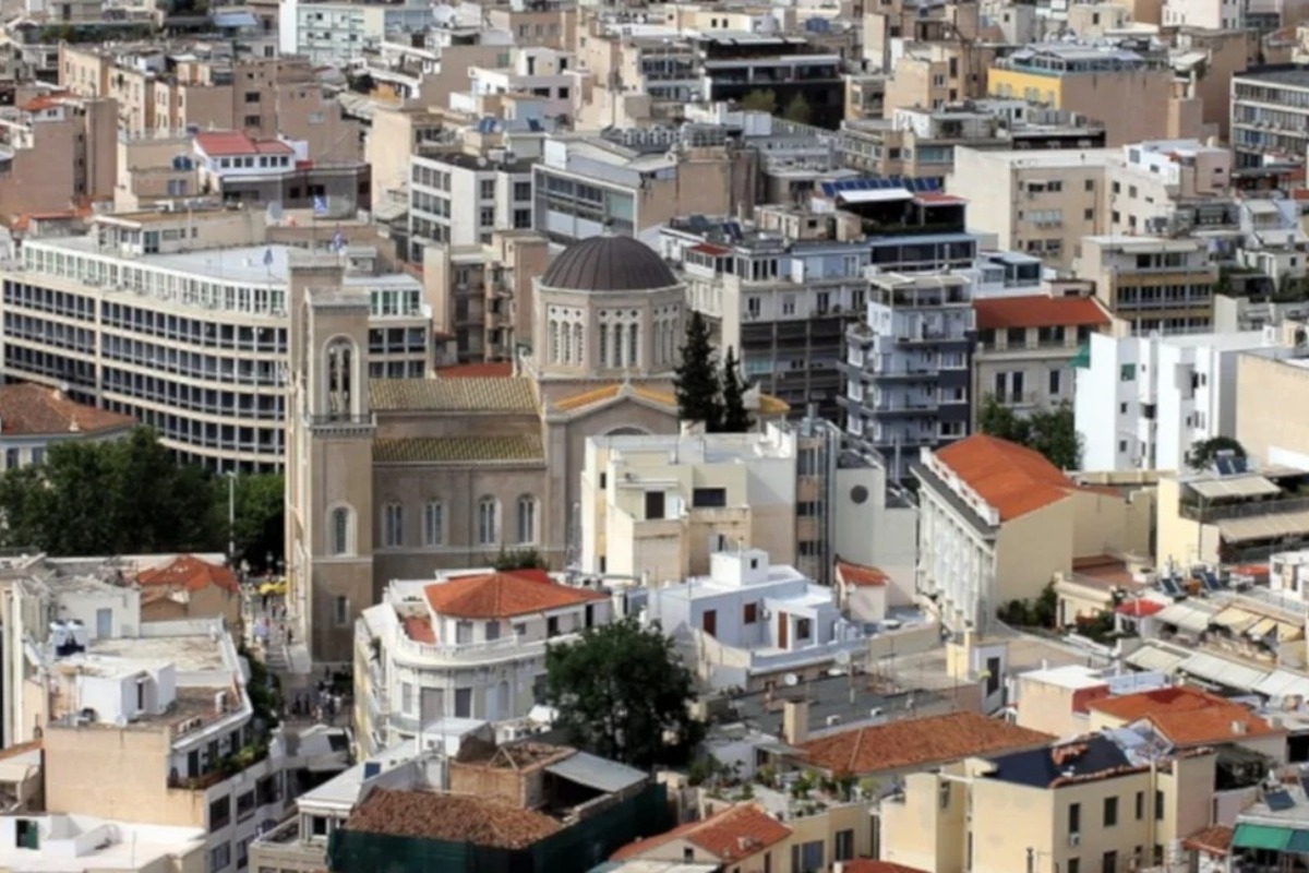 Ανέγερση 2.350 κοινωνικών κατοικιών από το Κοινωνικό Κλιματικό Ταμείο ‑ Οι δικαιούχοι