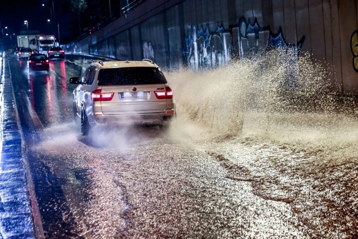 Νέο έκτακτο δελτίο ΕΜΥ: Ισχυρές βροχές, καταιγίδες και άνεμοι έως 9 μποφόρ – Ποιες περιοχές θα χτυπήσει η κακοκαιρία