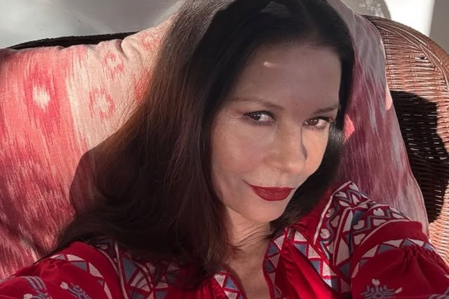 Το μυστικό της Catherine Zeta ‑Jones δεν είναι δίαιτα – Είναι κάτι πολύ πιο απλό