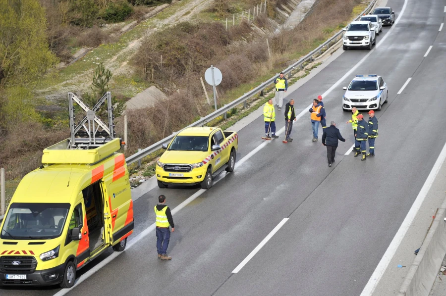Η ανακοίνωση της ΕΛΑΣ για την τραγωδία στην Εγνατία Οδό: 54χρονος και 73χρονη οι δύο νεκροί