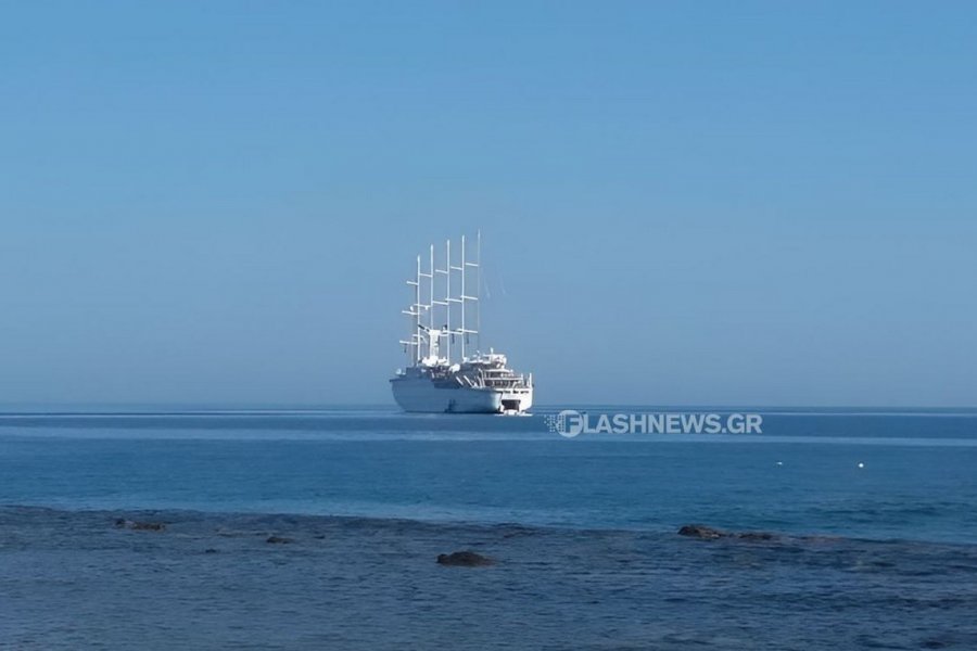 Το μεγαλύτερο ιστιοφόρο κρουαζιερόπλοιο του κόσμου έδεσε στα Χανιά