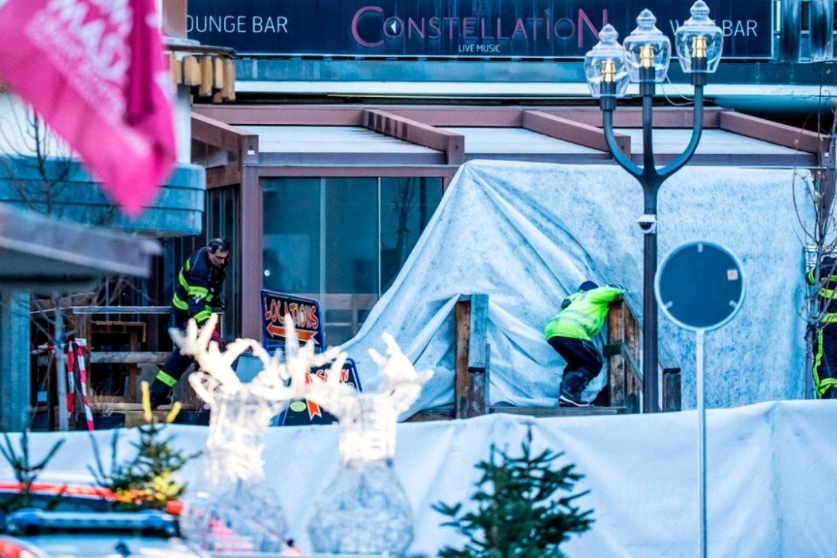 Τραγωδία στο Κραν Μοντανά: Από πυροτεχνήματα προκλήθηκε η πολύνεκρη έκρηξη στο μπαρ του πολυτελούς θερέτρου, σύμφωνα με το επικρατέστερο σενάριο