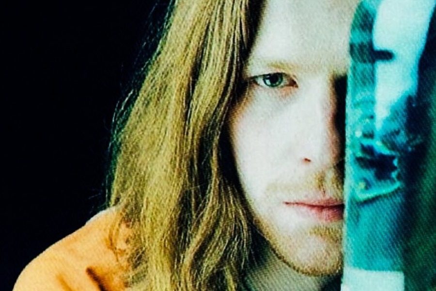 O psycho τύπος που έχει στοιχειώσει το TikTok χωρίς να δείχνει ποτέ το πρόσωπό του