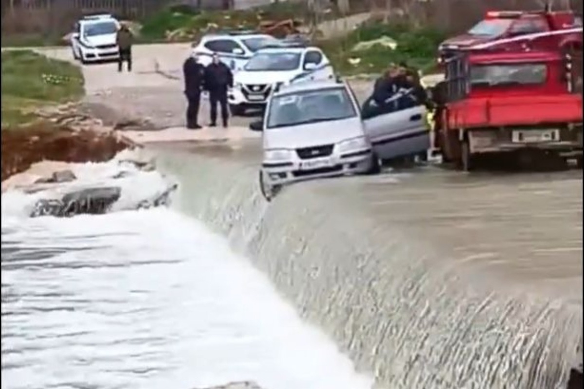 Κακοκαιρία: Οδηγός εγκλωβίστηκε στο ρέμα Μαΐστρου στην Αλεξανδρούπολη ‑ Δείτε βίντεο