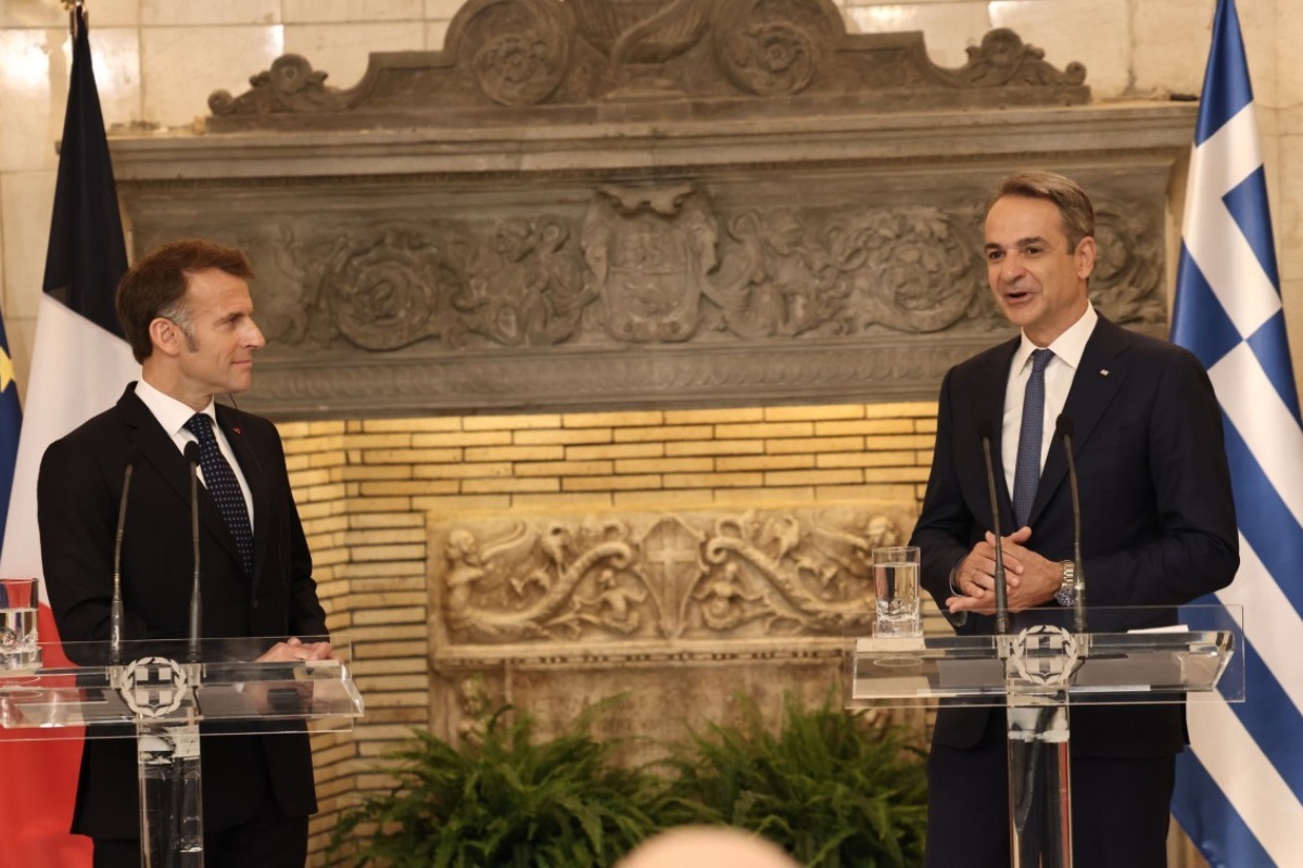 Μακρόν στην Τουρκία: Αδιαπραγμάτευτη η ρήτρα αμοιβαίας συνδρομής ‑ Μητσοτάκης: Μπετον αρμέ το 42/7