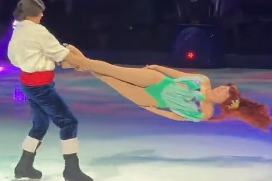 Disney on Ice: Σοκαριστικό ατύχημα ‑ H «Μικρή Γοργόνα» εκτοξεύεται από τα χέρια του «πρίγκιπα»