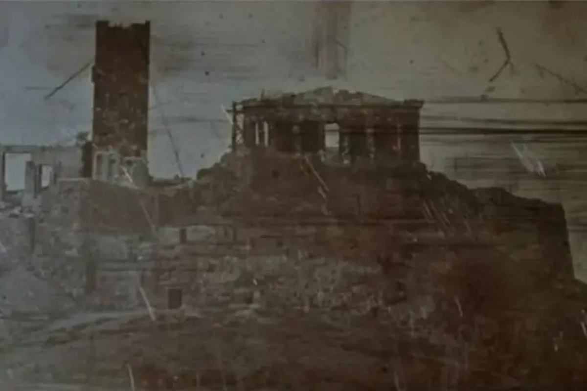 Αυτή είναι η παλαιότερη φωτογραφία της Ακρόπολης ‑ Δείτε πώς έμοιαζε η Αθήνα τότε