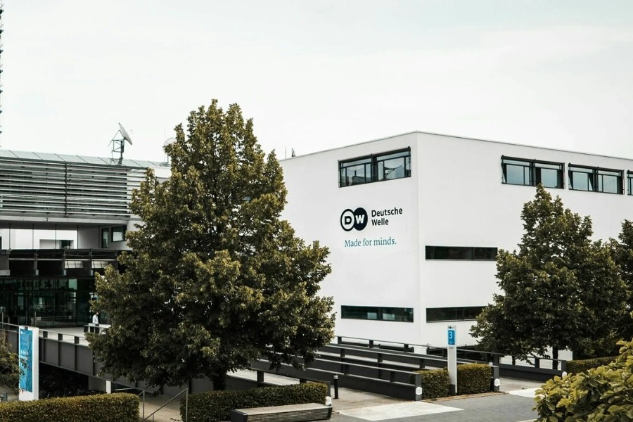 Δημοσιογράφος της DW συνελήφθη στην Τουρκία για «προσβολή κατά του προέδρου»