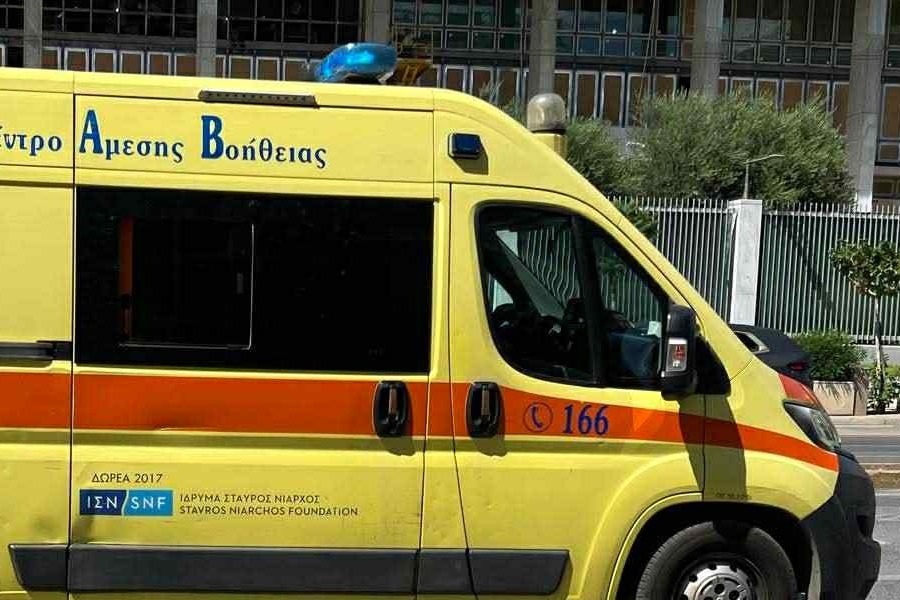 Αγία Βαρβάρα: Στο νοσοκομείο με σοβαρά τραύματα στο κεφάλι και τον λαιμό 14χρονη μετά από καβγά με φίλη της